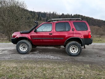 Nissan Xterra 3.3 benzín V6 - 3