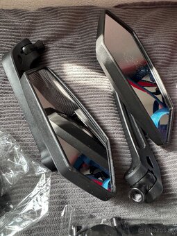 Zrkadla  + plecniak +tachometer -22€ - 3