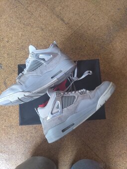Jordan 4 Frozen Moments - 3