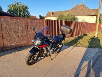 Suzuki GSF 650 - 3