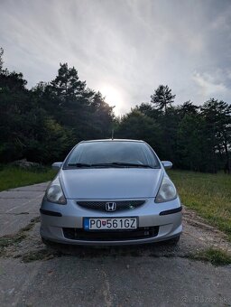 Predám auto značky Honda Jazz 1,4i LS CVT automat - 3
