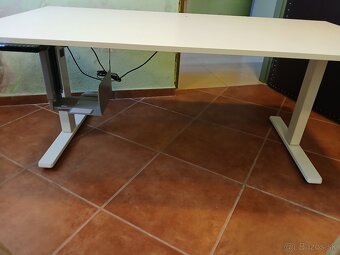 Elektricky vyskovo nastavitelny stol AlzaErgo table ET1 - 3