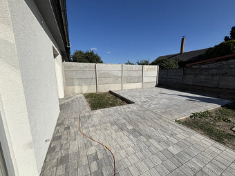 Posledný voľný samostatný byt s pozemkom a terasou, bezpečuj - 3