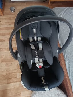 Cybex vajíčko a základňa - 3