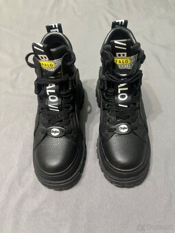 Damske členkové čižmy /tenisky Buffalo , vek,38 - 3