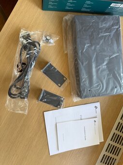 24 porotvý gigový switch TP-LINK TL-SG1024D - 3