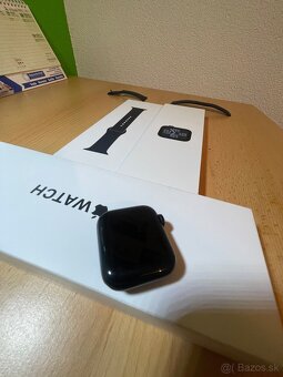 Apple Watch SE (2.generacia) - 3