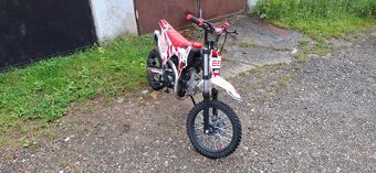 Predam pitbike 125 --REZERVOVANE-- - 3