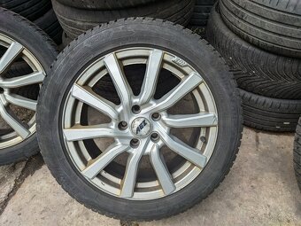Zimná sada alu diskov AEZ 215/55 R17 Superb 3 - 3