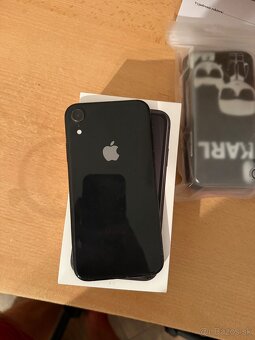 iPhone xr - 3