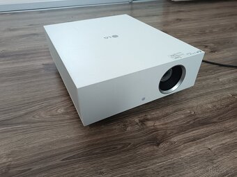 Predám projektor LG – 4K UHD, laser, DLP - NOVÁ CENA - 3