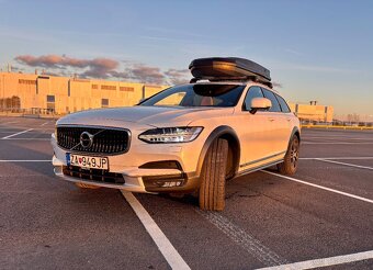 Volvo V90 cross country - 3