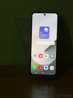Dobrý deň Ponúkam na predaj Samsung Galaxy Z Flip 6 512GB - 3