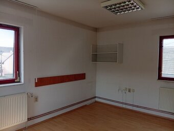 Priemyselný areál s výrobnými halami, Beluša, okres Púchov - 3