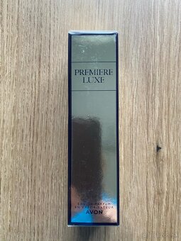 Avon - Premiere Luxe - 3