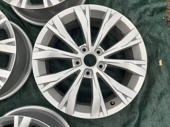 Alu disky Volkswagen Passat Tiguan R17 ET40 7J - 3