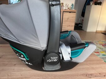 Vajicko BRITAX RÖMER Autosedačka Baby-Safe iSense (0-13 kg) - 3