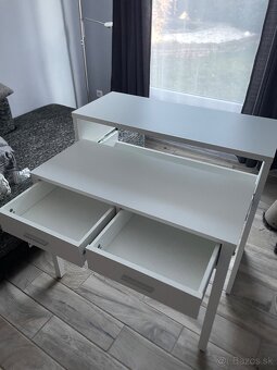 Predám moderný výsuvný písací stôl - 3