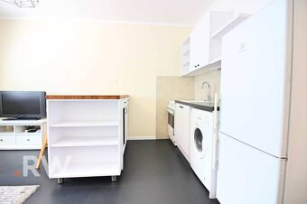 Pekný 1i byt na PRENAJOM - Chrenová - 3