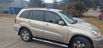 Toyota Rav4 2.0 diesel, 175k nájazd, r.v.04 na diely - 3