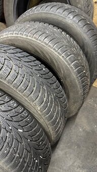 Zimné Nokian 185/60 r15 - 3
