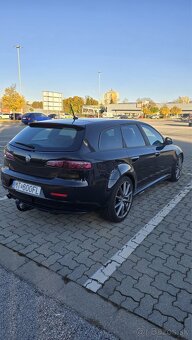 Predám Alfa Romeo 159 ti - 3