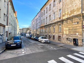 Na predaj parkovacie miesto, Beskydská, Bratislava, Staré Me - 3