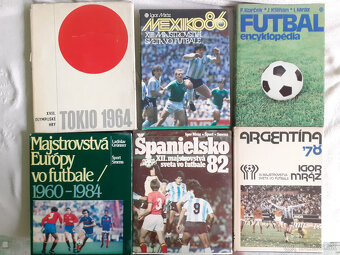 Knihy o futbale , tenise a Himaláje - 3