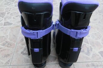 Lyžiarky Nordica a Lowa . - 3