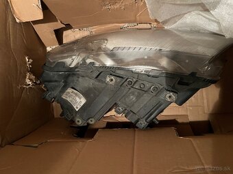 Audi A8 d3 facelift svetlo lave - 3