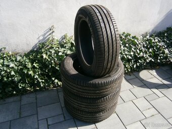 Predám 4x letné pneu Michelin 215/60 R17 96HXL - 3