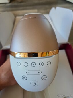 LUMEA Philips IPL Hair Removal 8000 BRI945 - 3