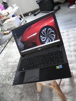 15.6" ACER E5 - 573G/Core I5/12GB RAM/256 SSD a 500HDD/2xGr - 3
