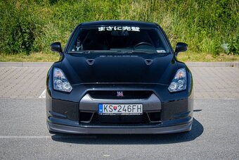 Nissan GT-R 2008 - 3
