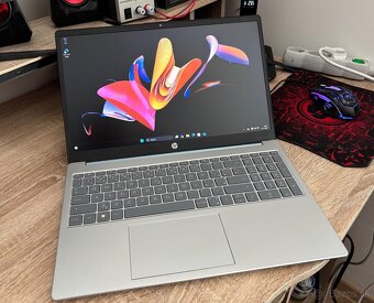 /15.6"/HP Notebook/4GB RAM DDR5/128GB NVMe SSD/Intel HD 2GB - 3