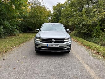 Volkswagen Tiguan 2.0 TDI EVO Elegance 4Motion DSG - 3