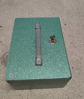 Prenosna pokladnica/trezor - 3