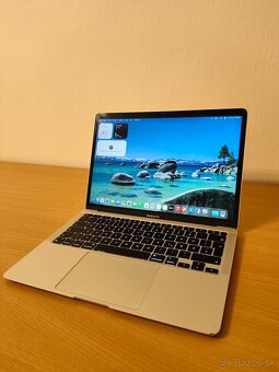 MacBook Air M1 2020 | 8GB • SSD - 3