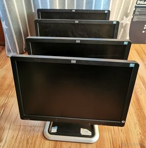 LCD monitory, obrazovky 17 a 19" - 3