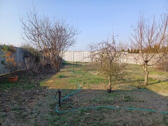 Predaj 5 izb. RD na peknom pozemku s výmerou 800 m2 - 3
