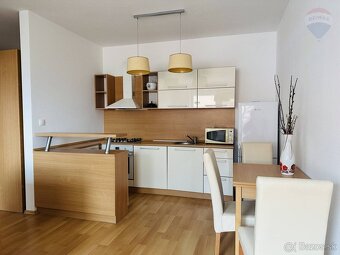 PRENÁJOM: 3IZBOVÝ KOMPLETNE ZARIADENÝ BYT - ZÁHRADNÍCKA UL. - 3