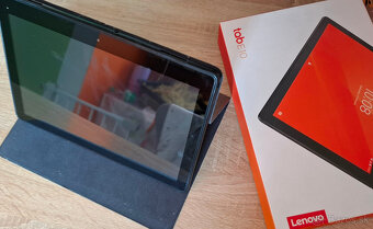 Tablet LENOVO TAB E10  - 10,1" obrazovka, 1280×800 px - 3