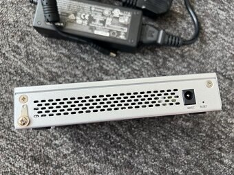 Switch PoE Ubiquiti US-8-60W - 3