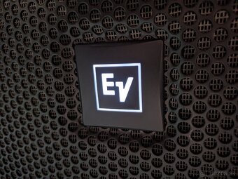 Electrovoice ELX118P - 3