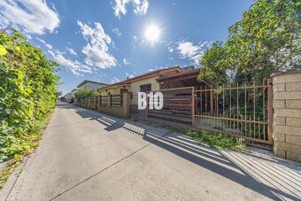 Samostatne stojaci rodinný domček vo Vrakuni v uzavretom kom - 3