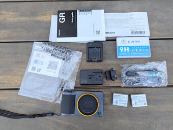 Ricoh GR III Street Edition + prislusenstvo - 3