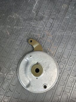 Přední vidlice brzdový štít buben kola brzdové pakny - 3