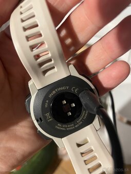Garmin instinct tundra + remienok +sklo - 3
