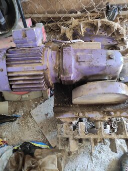 Elektrický traktor - 3