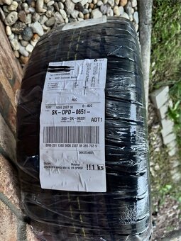 Nové zimné gumy MATADOR MP93 NORDICCA 225/45 R18 95V - 3